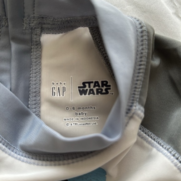 Baby Gap R2D2 - Picture 2 of 3